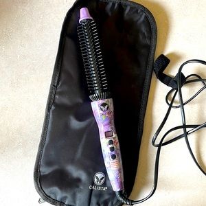 BRAND NEW Calista curling brush with case.